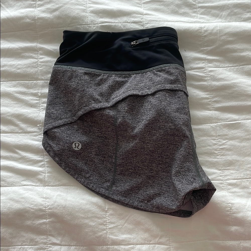Lululemon Speed Up Low-Rise Lined Short 2.5” - size 4
